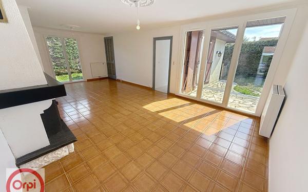 Maison à louer    5 pièces •  Pau