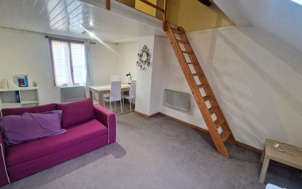 Appartement à louer    1 pièce •    Rozay-en-Brie