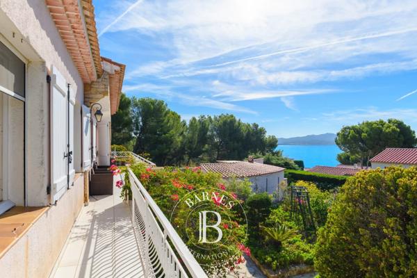 Sanary-sur-Mer, Villa 11 Chambres -  290 m² à vendre