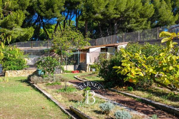 Sanary-sur-Mer, Villa 11 Chambres -  290 m² à vendre
