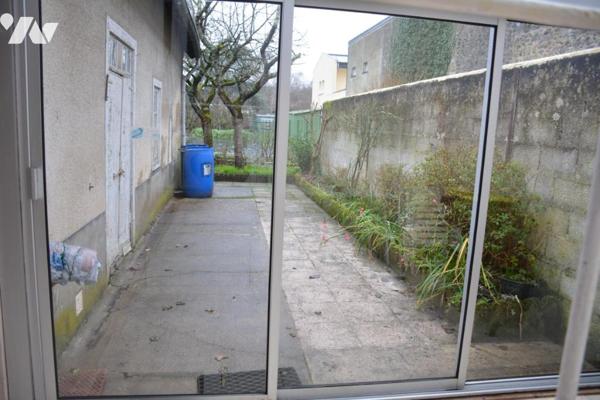 Vente sur la commune de Sablé sur Sarthe une maison d'habitation avec un jardin