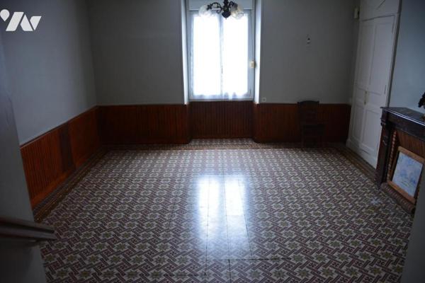 Vente sur la commune de Sablé sur Sarthe une maison d'habitation avec un jardin