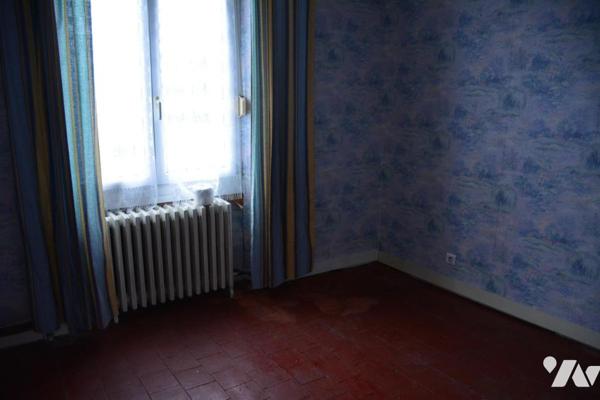 Vente sur la commune de Sablé sur Sarthe une maison d'habitation avec un jardin