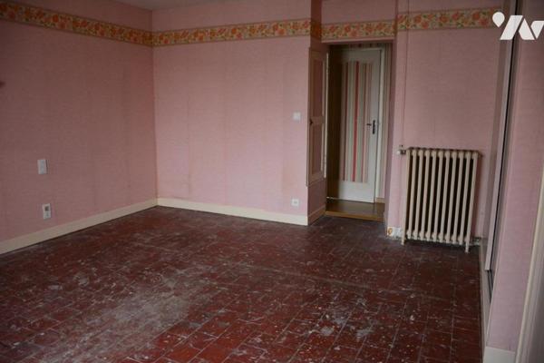 Vente sur la commune de Sablé sur Sarthe une maison d'habitation avec un jardin