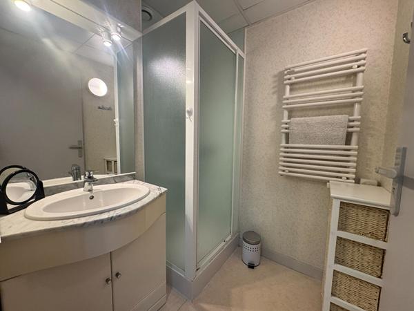 Appartement T2 vue sur le Port avec terrasse et stationnement