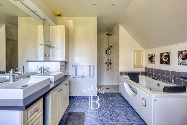 Mont-Saint-Aignan, Maison  151 m² à vendre
