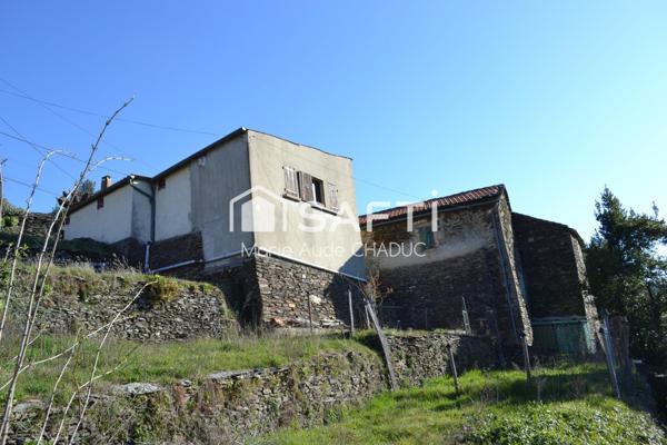 Maison 70 m2, 150 m2 de dépendances, terrain 1124 m2