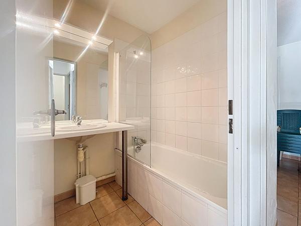 Appartement 2 chambres à louer à Barbaste - Rez-de-chaussée, calme et bien équipé