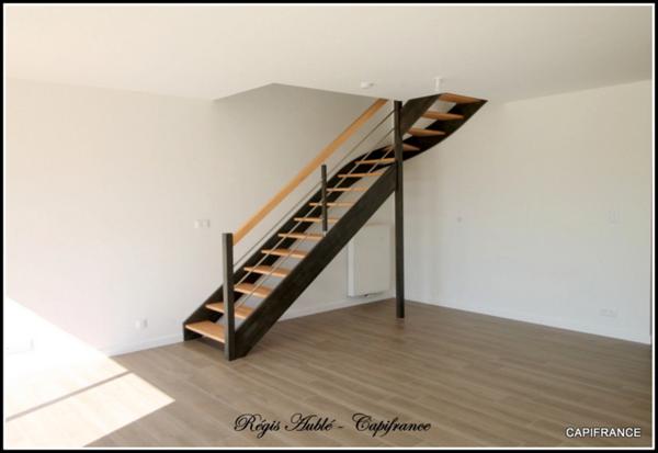 Maison contemporaine, 6 pièces à vendre à MONTREUIL LE GAST (35520)