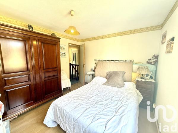 Maison 6 pièces de 130 m² à Roquemaure (30150)