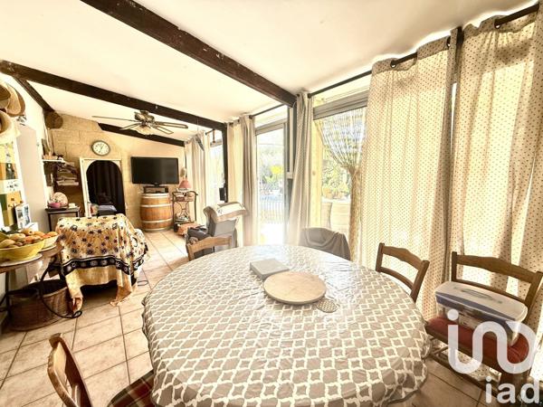 Maison 6 pièces de 130 m² à Roquemaure (30150)