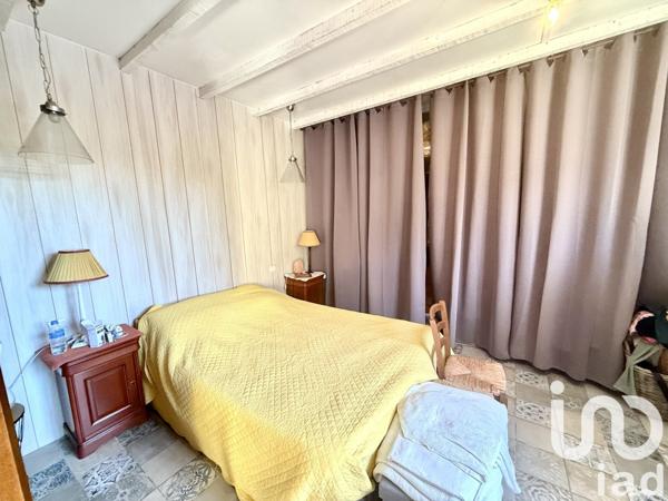 Maison 6 pièces de 130 m² à Roquemaure (30150)