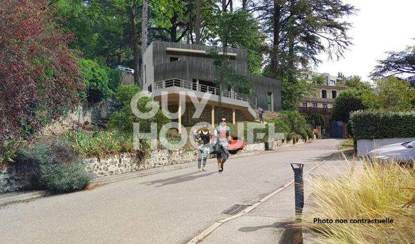 VIENNE NORD ? TERRAIN SUR LES HAUTEURS