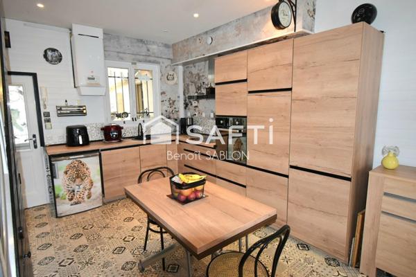 Appartement 58m², 2 chambres, grenier et cour.