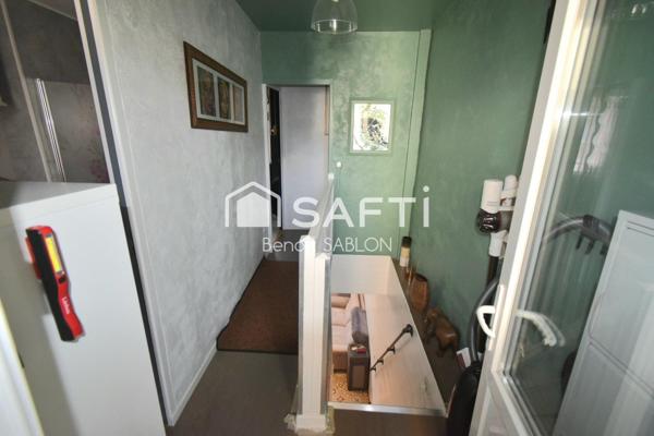 Appartement 58m², 2 chambres, grenier et cour.