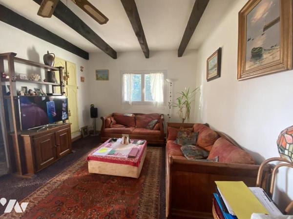 MAISON T5, 120 M² ENVIRON, AVEC PISCINE, SUR 2185 M² DE TERRAIN CLOS VUE MER.