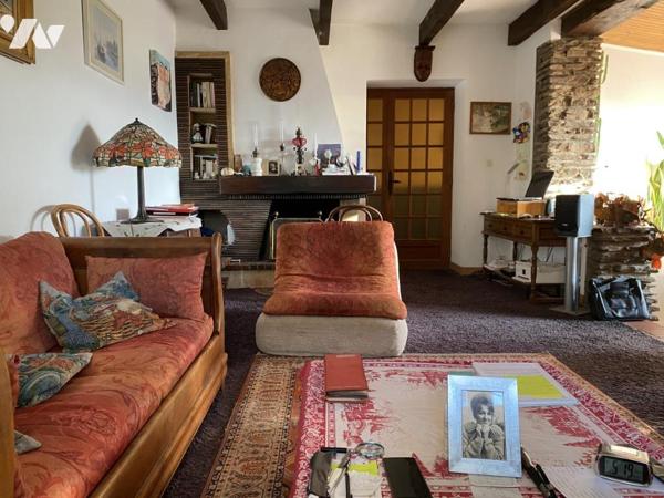 MAISON T5, 120 M² ENVIRON, AVEC PISCINE, SUR 2185 M² DE TERRAIN CLOS VUE MER.