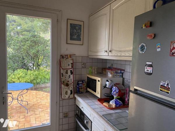 MAISON T5, 120 M² ENVIRON, AVEC PISCINE, SUR 2185 M² DE TERRAIN CLOS VUE MER.