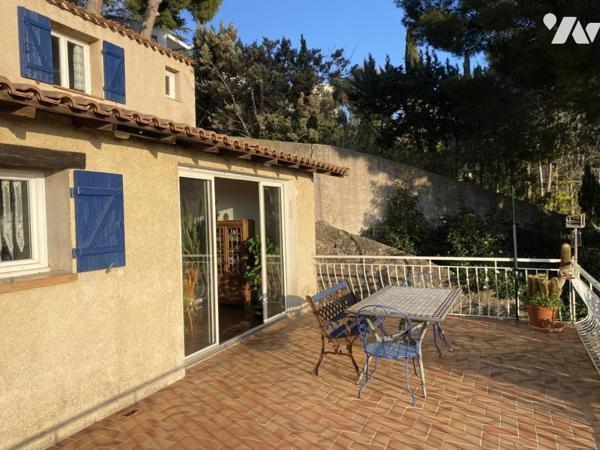 MAISON T5, 120 M² ENVIRON, AVEC PISCINE, SUR 2185 M² DE TERRAIN CLOS VUE MER.