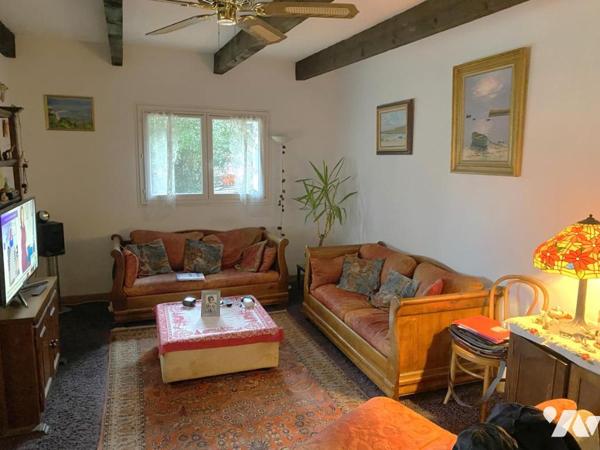 MAISON T5, 120 M² ENVIRON, AVEC PISCINE, SUR 2185 M² DE TERRAIN CLOS VUE MER.