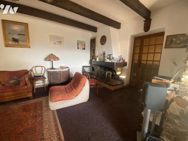 MAISON T5, 120 M² ENVIRON, AVEC PISCINE, SUR 2185 M² DE TERRAIN CLOS VUE MER.