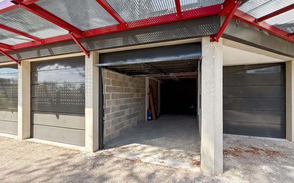 Appartement à vendre    2 pièces • 40 m2 Saint-Raphaël