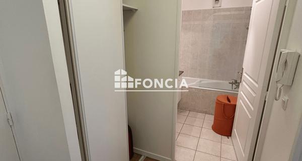 Location Appartement meublé 2 pièces 40.4 m² - Le Plessis-robinson 92350