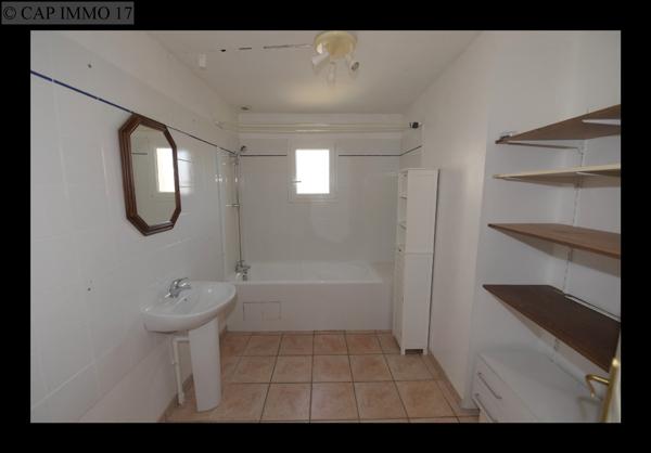 Maison de 293,89 m² en vente à CDA LA ROCHELLE