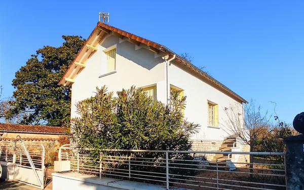 Maison à vendre    6 pièces •  Neuvic