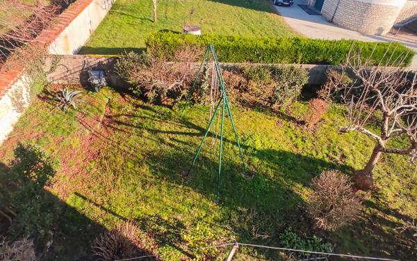 Maison à vendre    6 pièces •  Neuvic