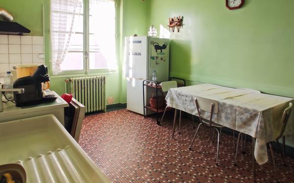 Maison à vendre    6 pièces •  Neuvic