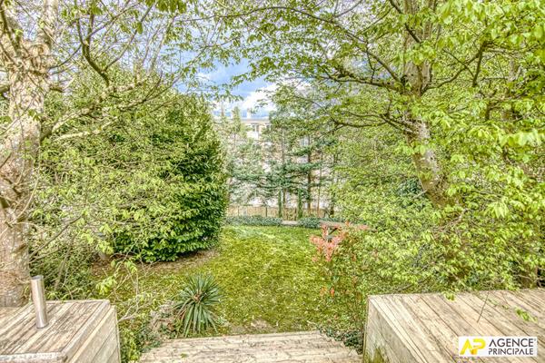 Versailles Montreuil Maison 7 pièces 165 m² habitables sur parcelle de 449 m² €1 360 000 ** - Référence 27645