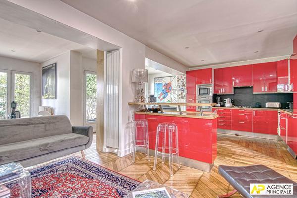 Versailles Montreuil Maison 7 pièces 165 m² habitables sur parcelle de 449 m² €1 360 000 ** - Référence 27645