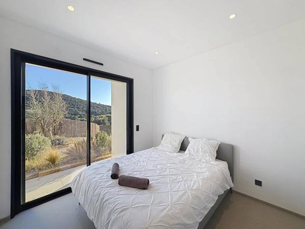 Cavalaire-sur-Mer – Superbe villa contemporaine californienne avec vue mer et collines