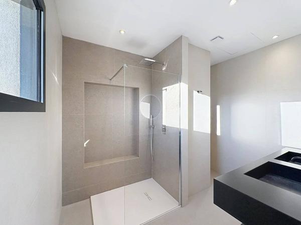 Cavalaire-sur-Mer – Superbe villa contemporaine californienne avec vue mer et collines