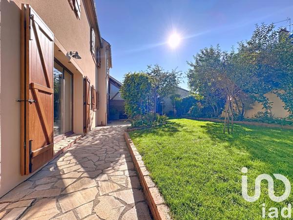 Maison à vendre 7 pièces 136 m² Rambouillet
