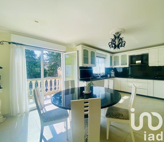 Maison à vendre 5 pièces 207 m² Neuilly-Plaisance