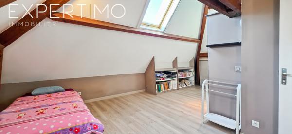 Étréchy (91580) Étréchy – Ville où il fait bon vivre ! Maison lumineuse sans travaux avec, sous-sol total et jardin clos