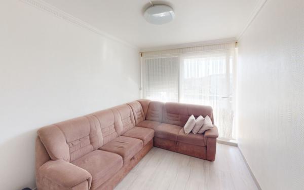 Appartement à vendre    5 pièces •  Uckange