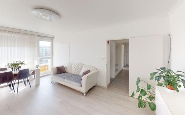 Appartement à vendre    5 pièces •  Uckange