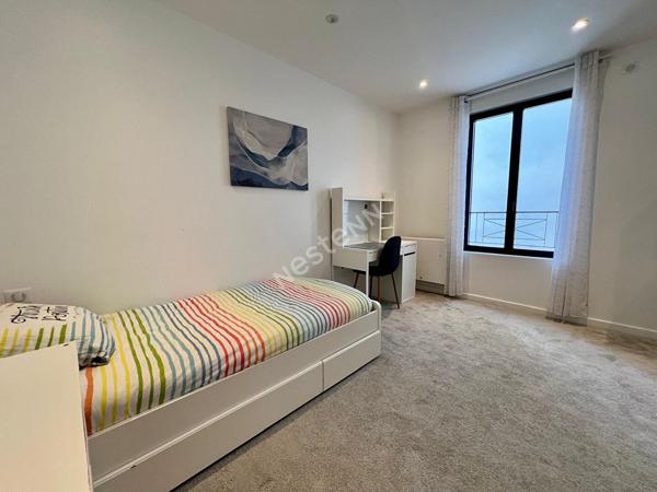 Superbe triplex familial rénové avec terrasse et vue Tour Eiffel - Suresnes Carnot