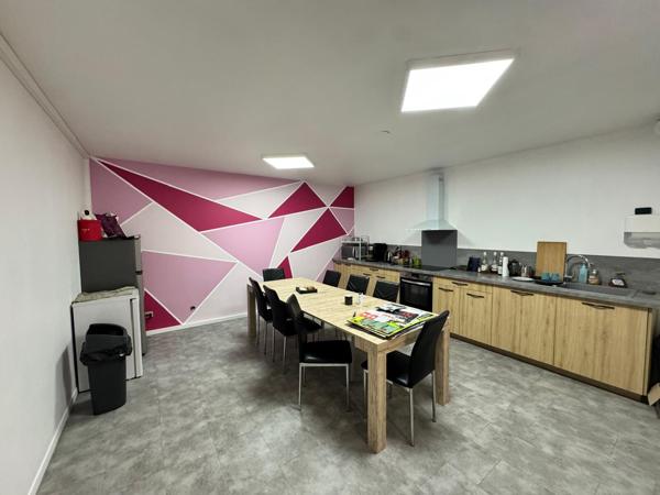 Bureaux à vendre investissement locatif Saint-Ouen-l’Aumône rénovés parking