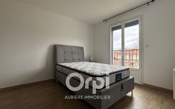 Immeuble à vendre    4 pièces • 273 m2 Aubière