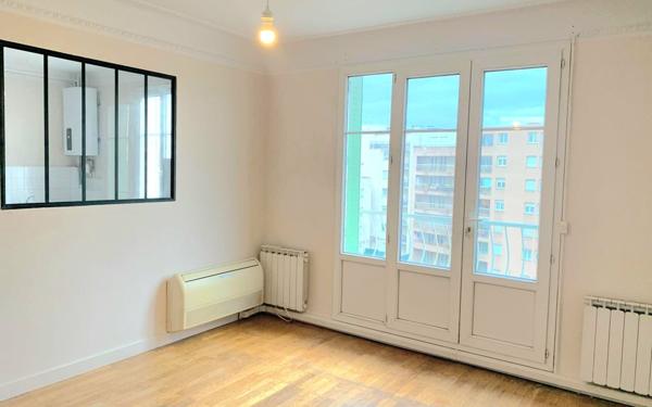 Appartement à louer    3 pièces •  Lyon 8