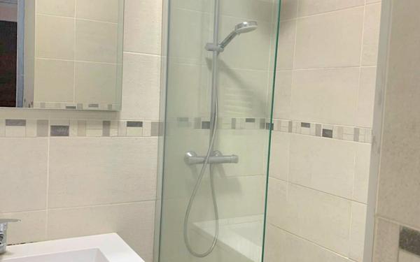 Appartement à louer    3 pièces •  Lyon 8