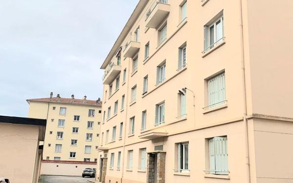 Appartement à louer    3 pièces •  Lyon 8