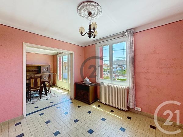Maison à vendre  4 pièces - 81,87 m 2   VILLENEUVE SUR YONNE  - 89