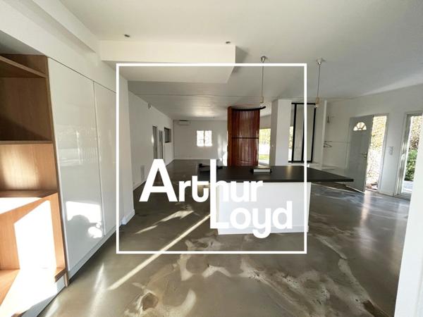 Local professionnel à louer Montferrier-sur-Lez jardin privatif 100 m²