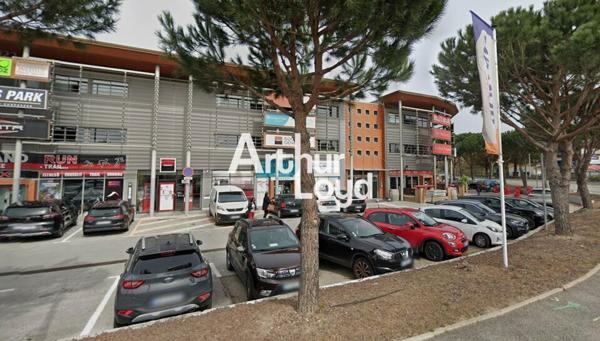 Bureaux à louer 293 m² - ZI LA PALUD - Fréjus
