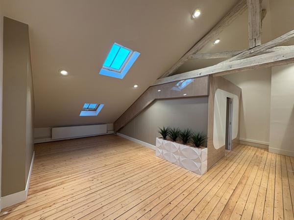 Bureaux à louer Orléans (45 000)- Loiret-94 m2